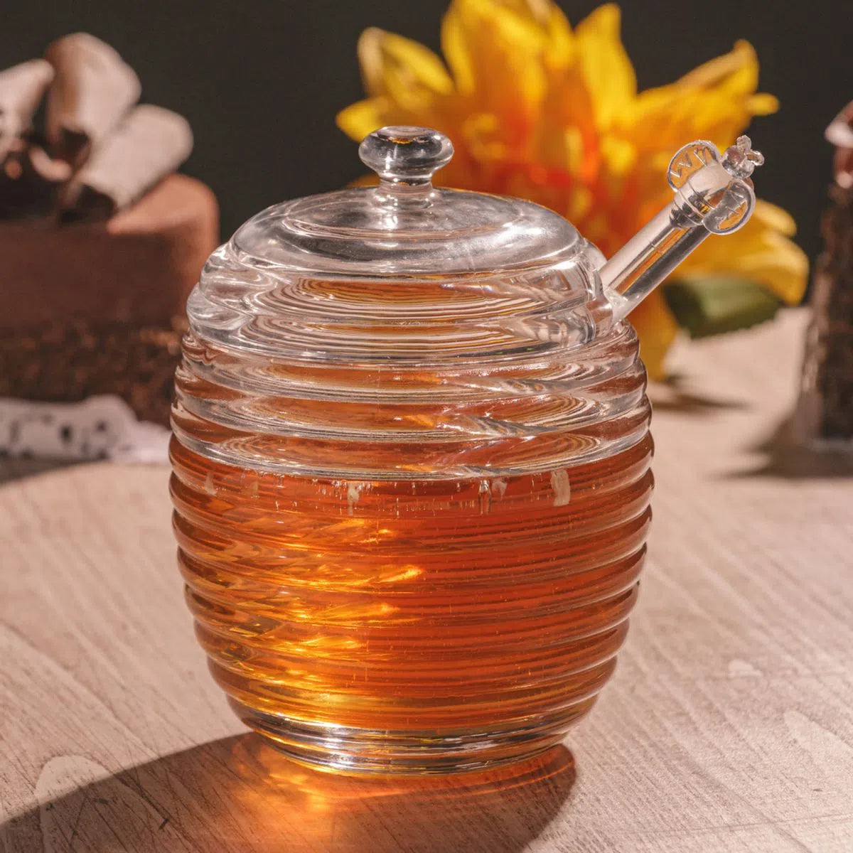 Meleira de Cristal com Pegador e Tampa Colméia - DoceLar Loja