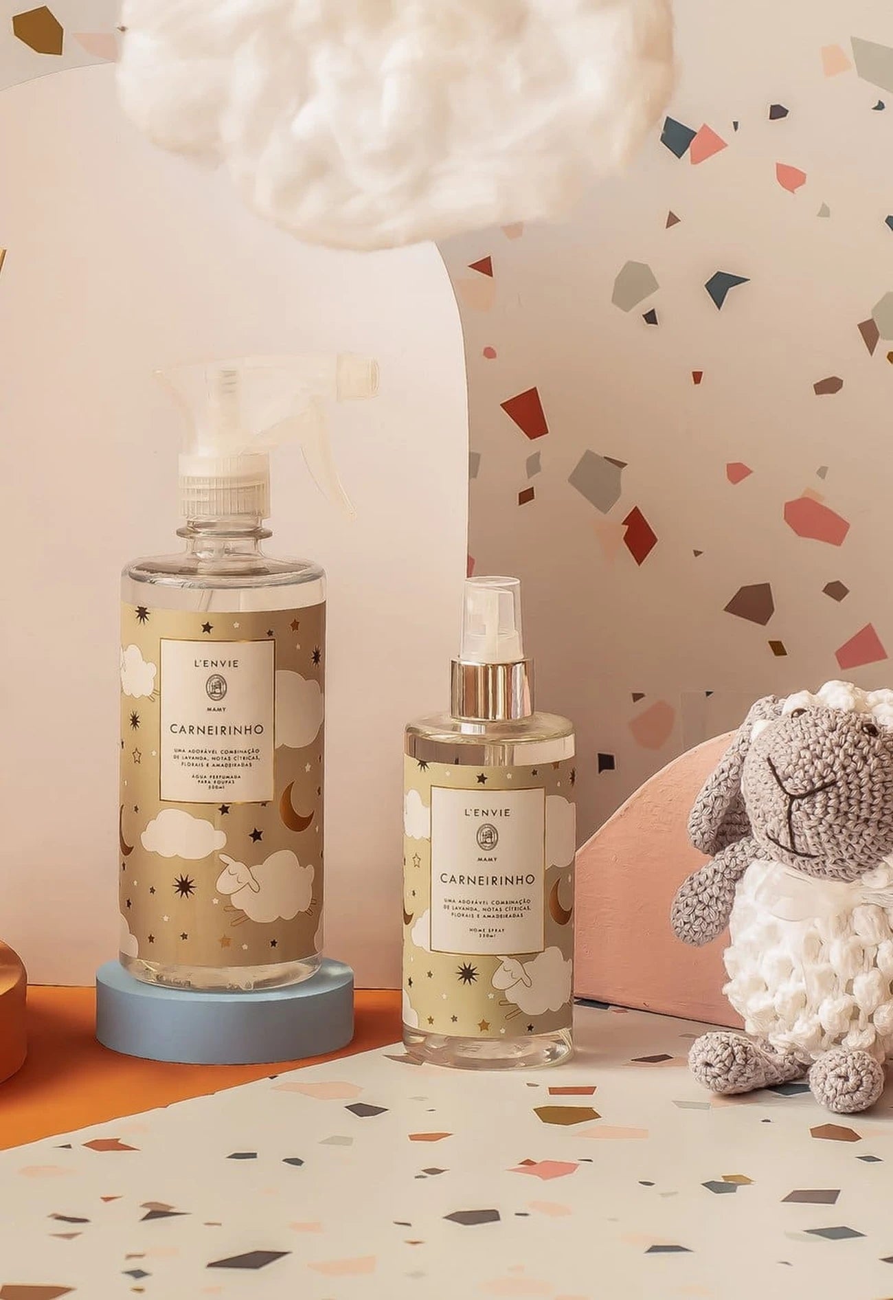 KIT MAMY CARNEIRINHO AGUA PERFUMADA E HOME SPRAY