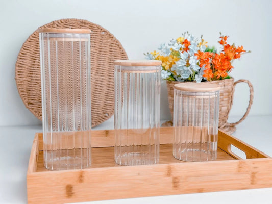 Pote de Vidro Canelado com Tampa Bambu 1.3L - DoceLar Loja