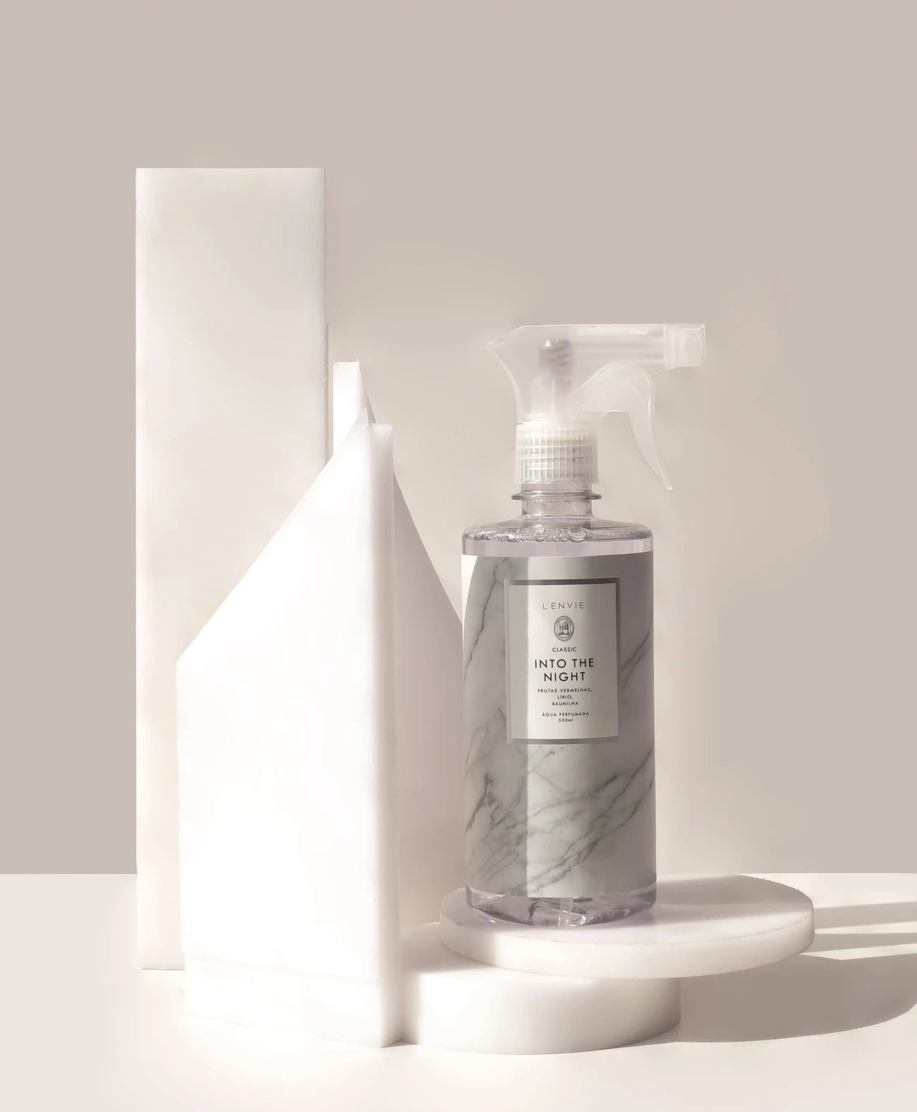 Água Perfumada Into The Night-Classic - DoceLar Loja