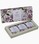 KIT SABONETE VEGETAL EM BARRA MAGNOLIA PACIFICA - 3x80G