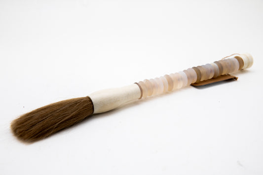 PINCEL DECORATIVO DE PEDRA BRANCA E OSSO